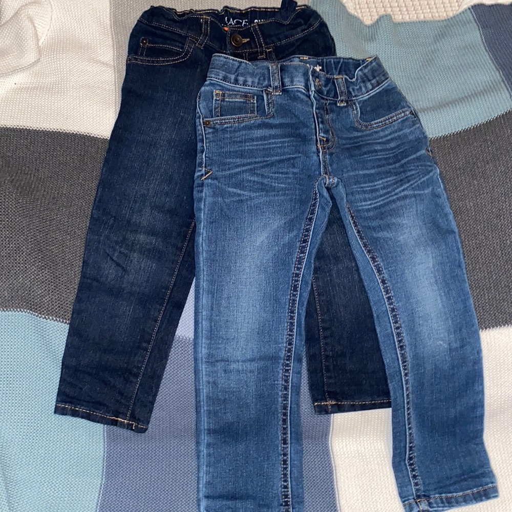 2 Pairs of jeans size 4T